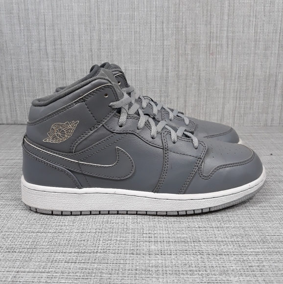 Jordan Shoes - Nike Air Jordan 1 Mid Wolf Grey Sz 7.5